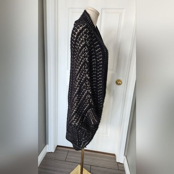 ZaraโShawl Batwing knit wrap sweater - Size Medium - Picture 5 of 9